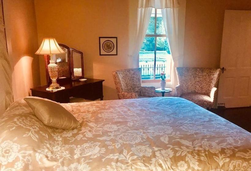 مبيت وإفطار The Gibson House Inn