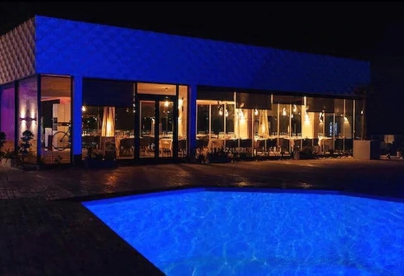 בית מלון כפרי La Tour Blanche