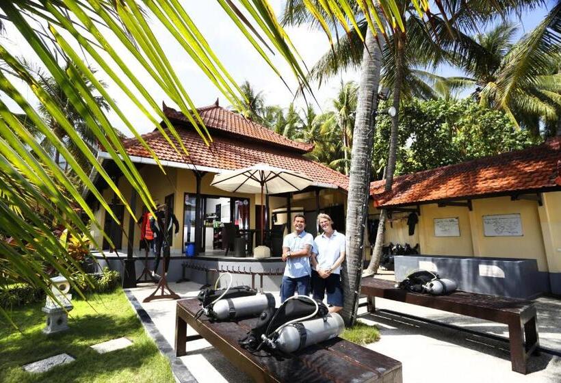 Hotel Teluk Karang Dive & Spa Resort