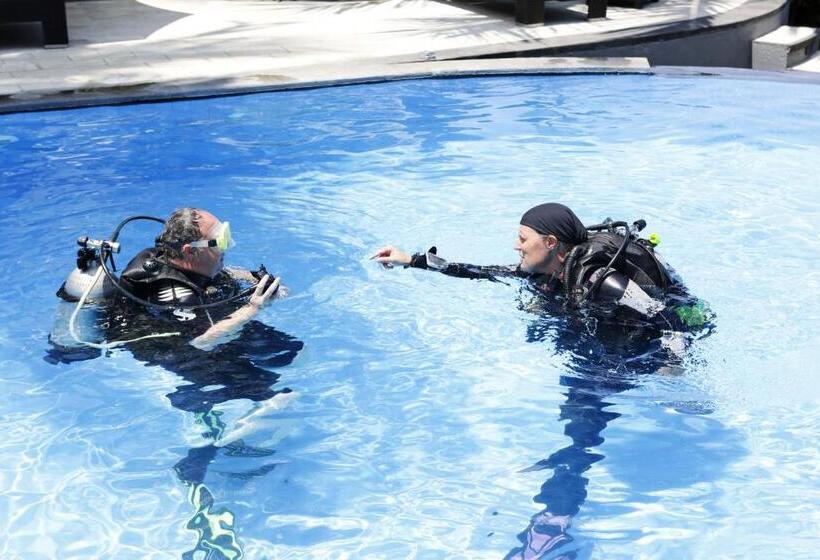 Hotel Teluk Karang Dive & Spa Resort