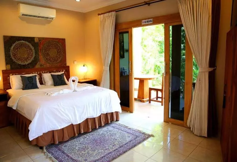 Hotelli Villa Alba Bali Dive Resort