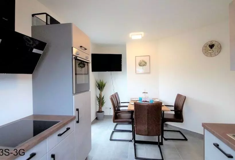 Overath Luxus Apartments