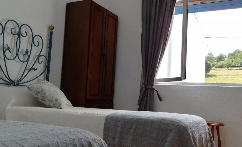 Majatalo Hostal & Restaurante Miralpas