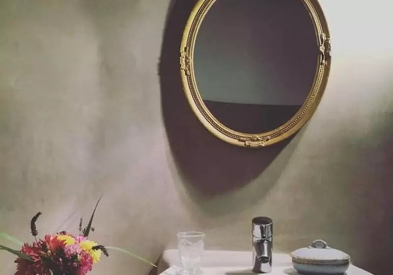 Aamiaismajoitus (B&B) Domaine De Lamartine