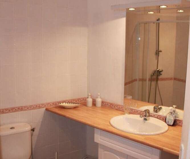 ベッドアンドブレックファースト Domaine De Lamartine