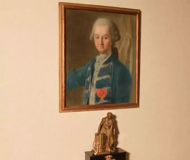 Aamiaismajoitus (B&B) Domaine De Lamartine