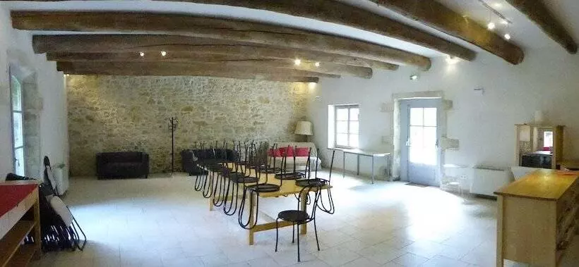 Aamiaismajoitus (B&B) Domaine De Lamartine