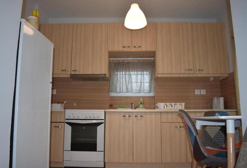 Cozy Apartment In Central Athens