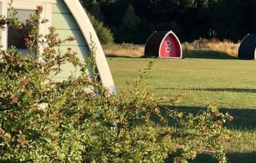 هتل Camping Pod Near Lakecampsite