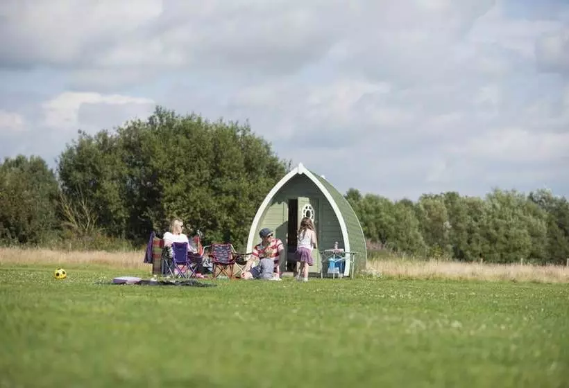 هتل Camping Pod Near Lakecampsite