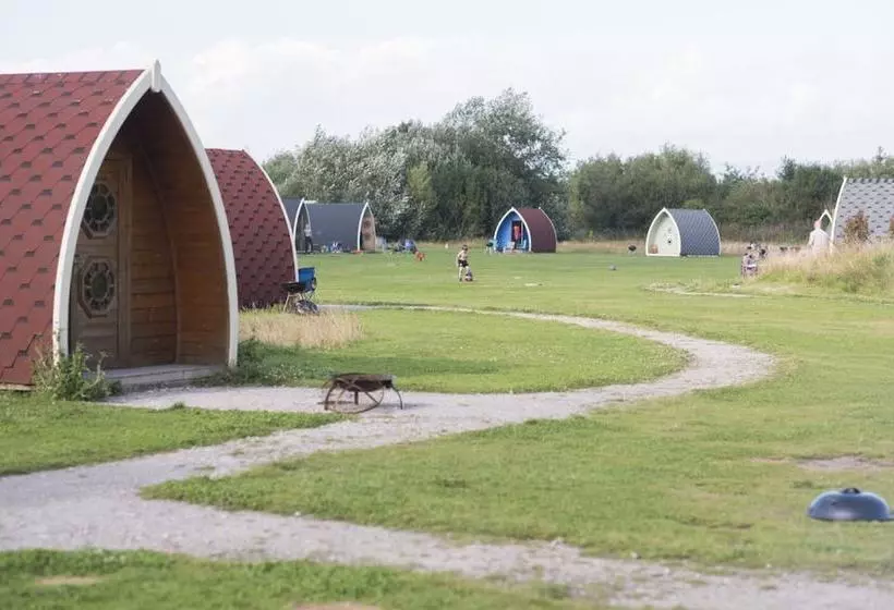 هتل Camping Pod Near Lakecampsite