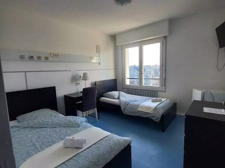 ホテル Hôtel Labat