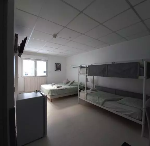 ホテル Hôtel Labat