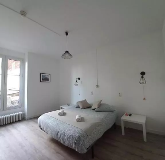 ホテル Hôtel Labat