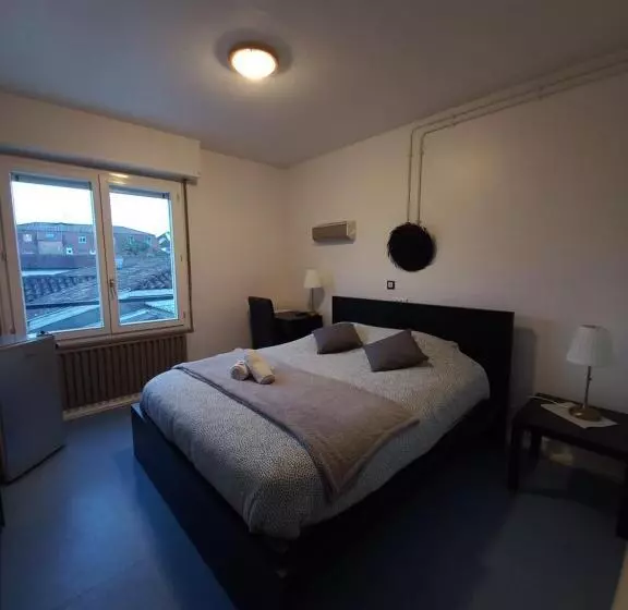 ホテル Hôtel Labat