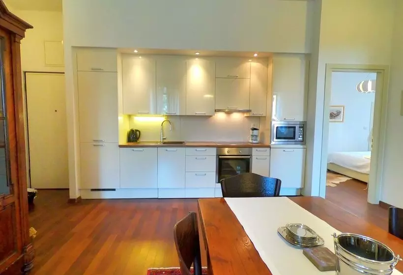 Novak Bonaparte   Hvar City Center