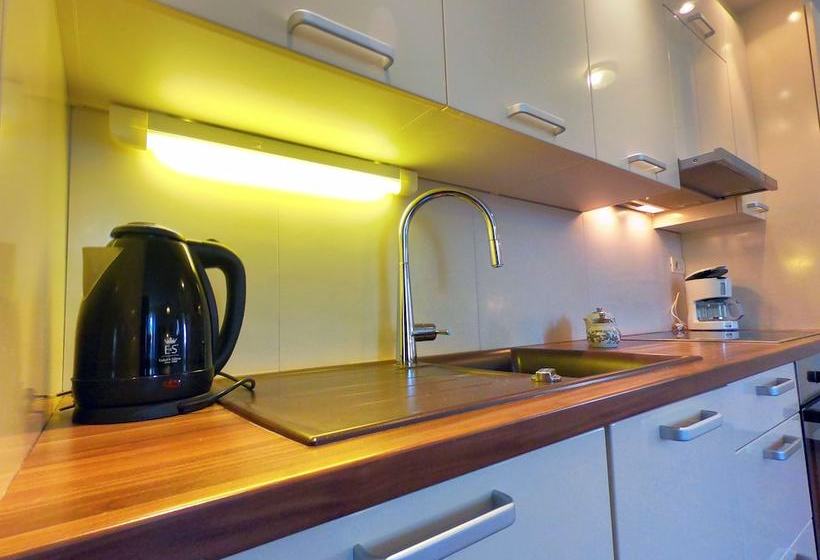 Novak Bonaparte   Hvar City Center