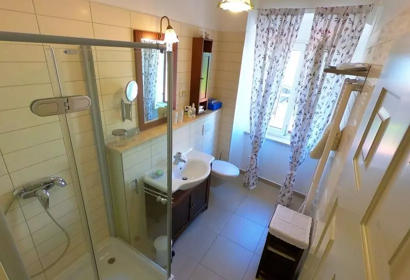 Novak Bonaparte   Hvar City Center