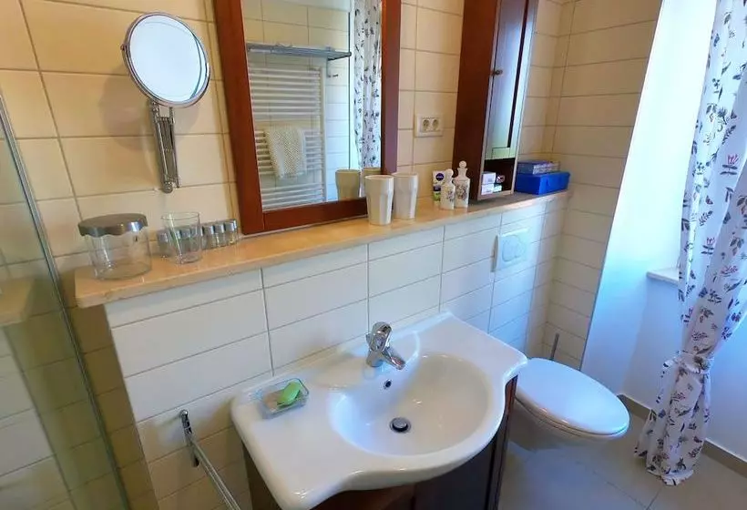 Novak Bonaparte   Hvar City Center