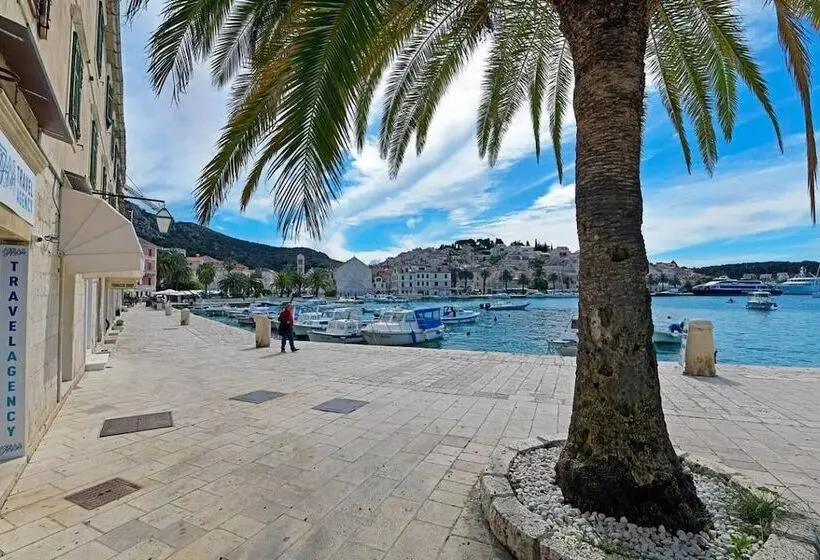 ペンション Harmony Room Hvar