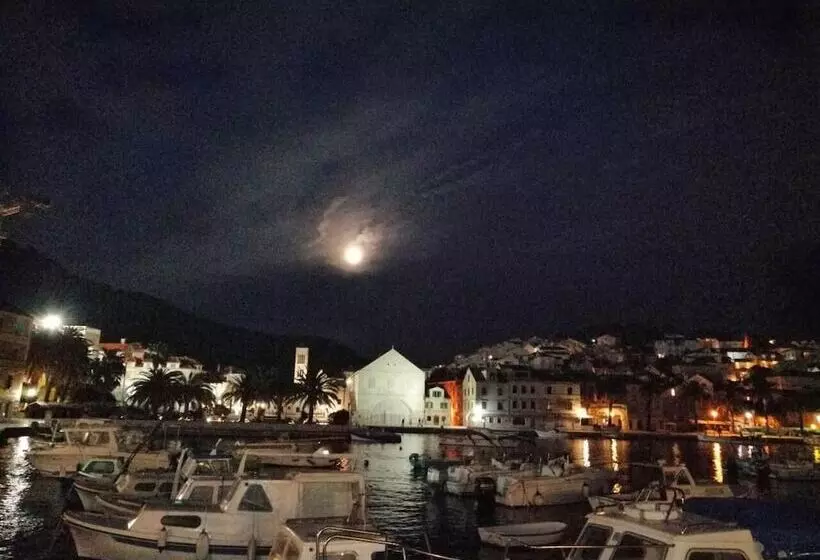 ペンション Harmony Room Hvar