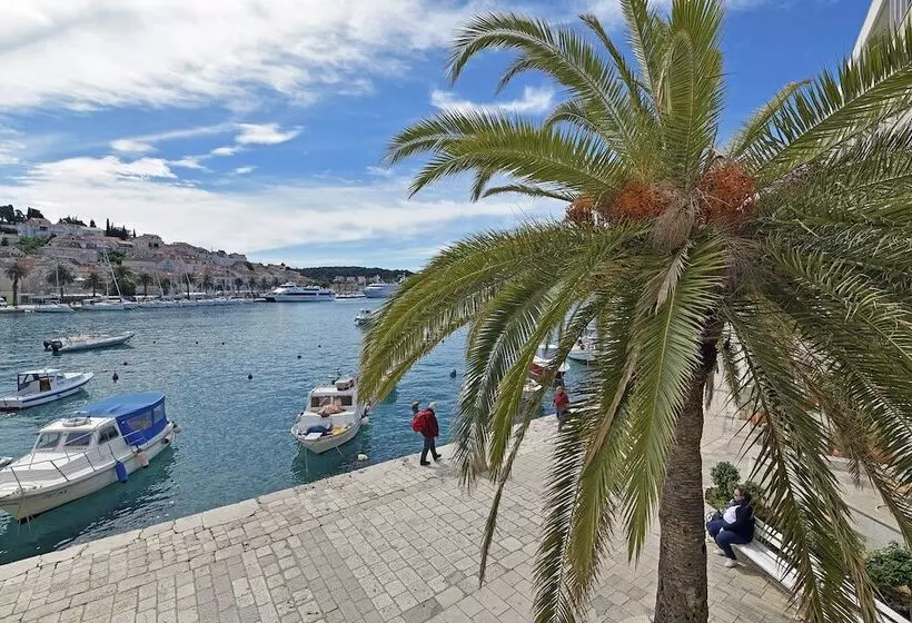 ペンション Harmony Room Hvar