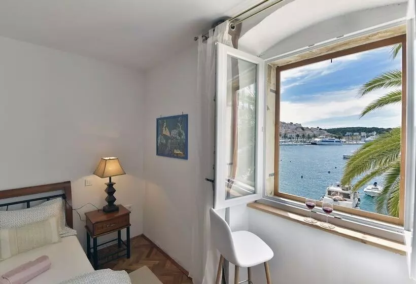 ペンション Harmony Room Hvar