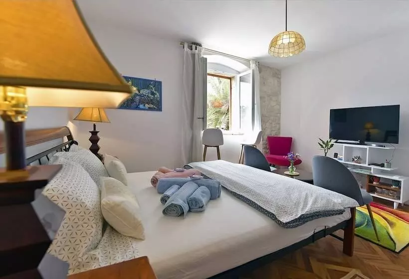 ペンション Harmony Room Hvar