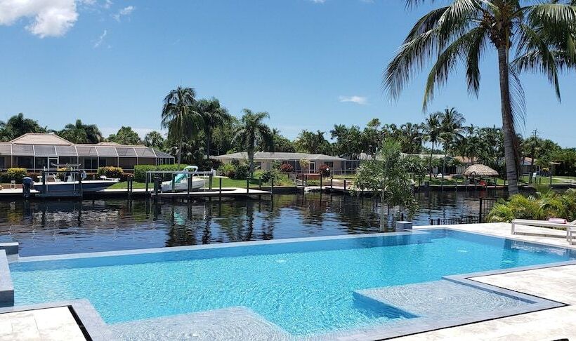 Villa Cosmopolitan By Vacationhit