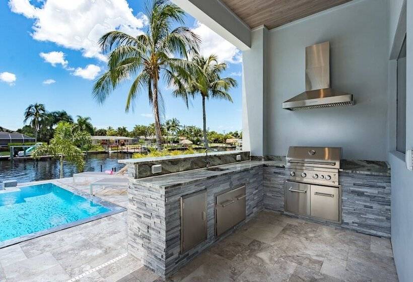 Villa Cosmopolitan By Vacationhit