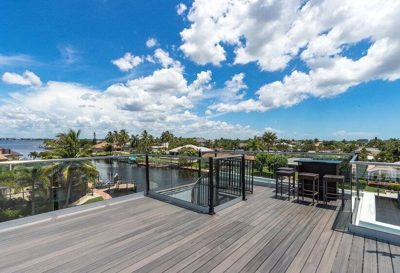 Villa Cosmopolitan By Vacationhit