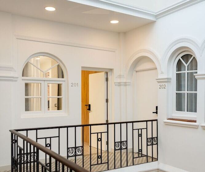 Casa Sevilla 1920 Suites By época