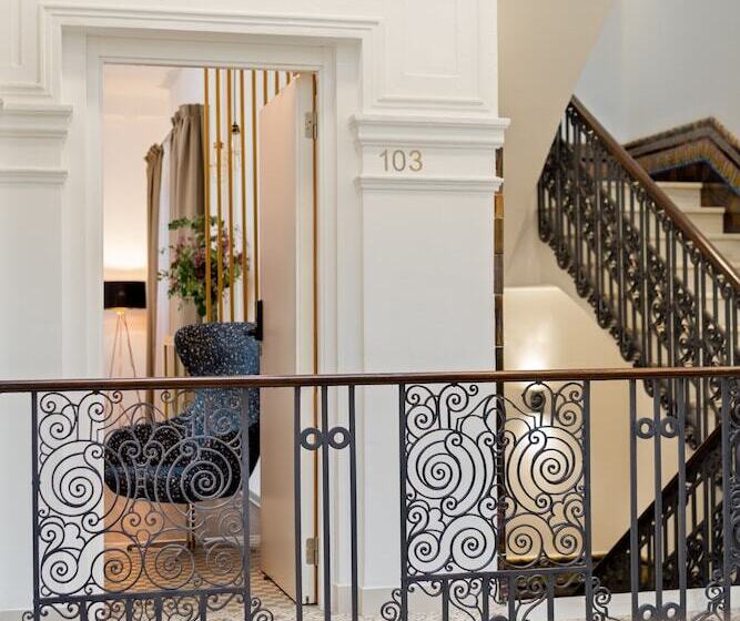 Casa Sevilla 1920 Suites By época