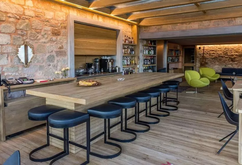 Hotelli Escapade Luxury Residences