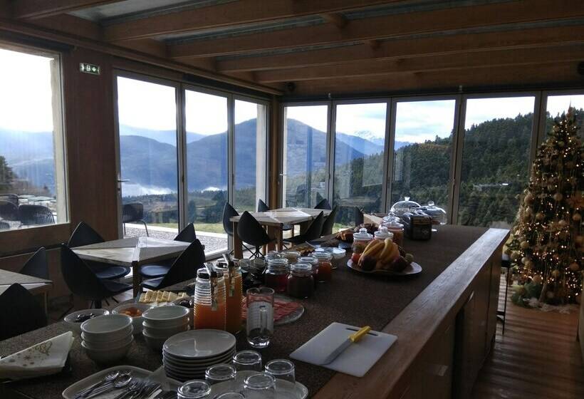 ホテル Escapade Luxury Residences