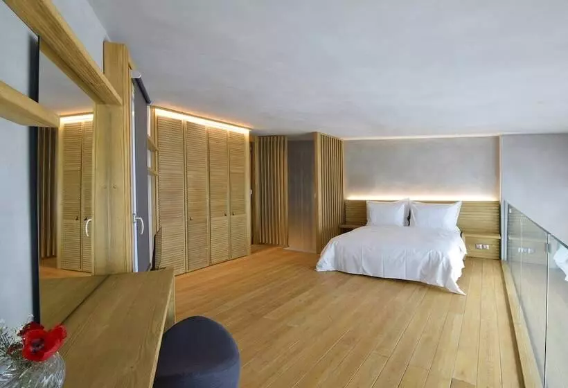 Hotelli Escapade Luxury Residences