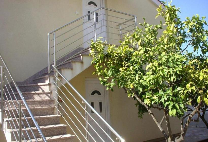 Holiday House Mastrinka