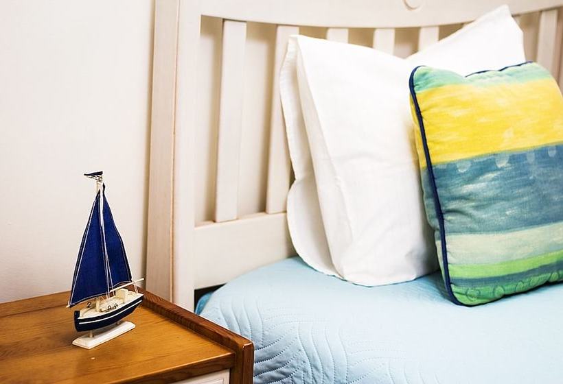 Lighthouse North Villa   Praia Da Barra