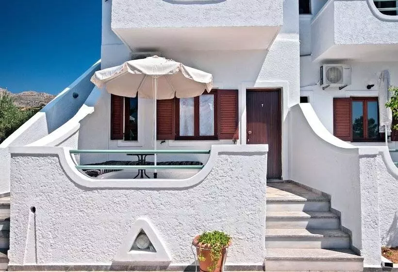 New Aurora Apts Studios