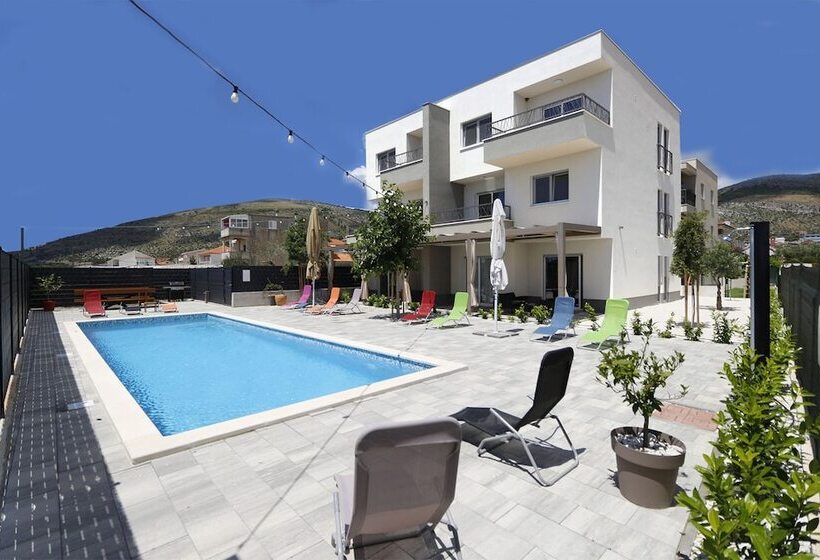 بنسيون Guest House Bulli