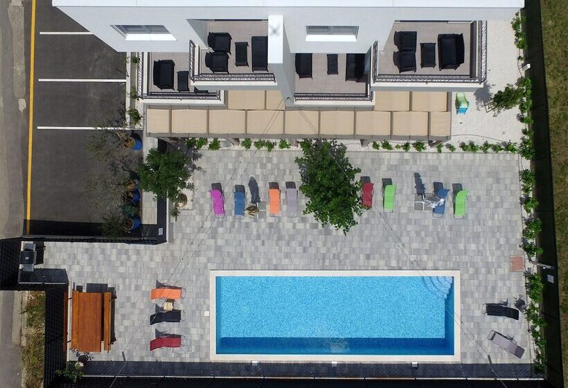 بنسيون Guest House Bulli