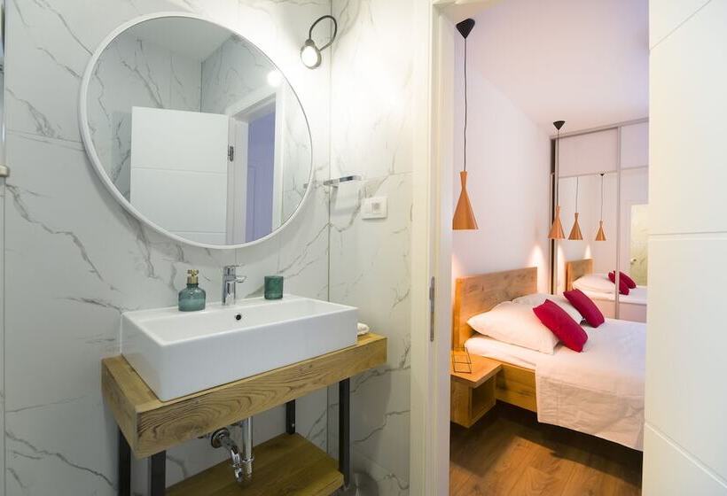 بنسيون Guest House Bulli