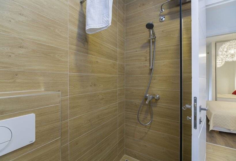 بنسيون Guest House Bulli