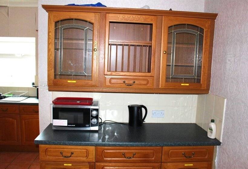 بنسيون Napier Town House