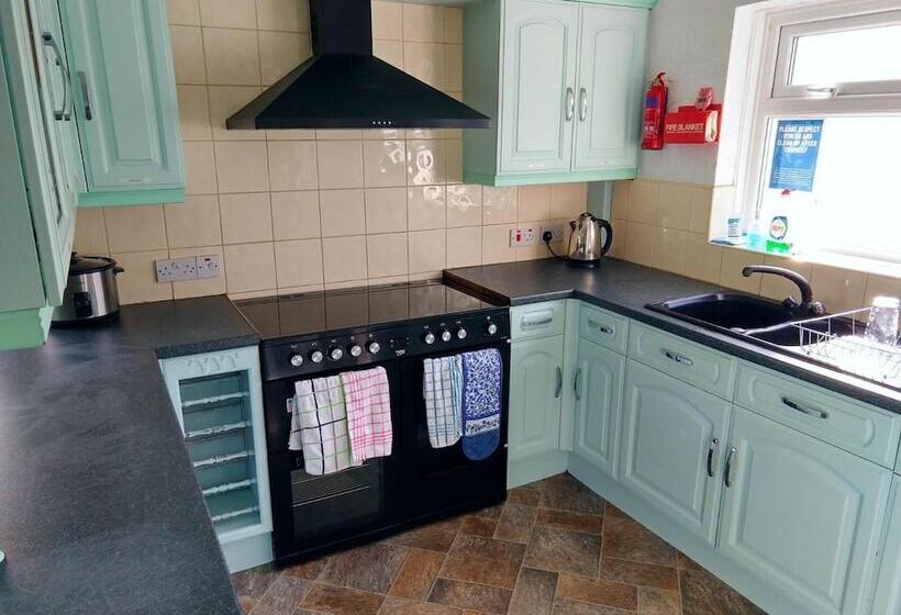 بنسيون Napier Town House