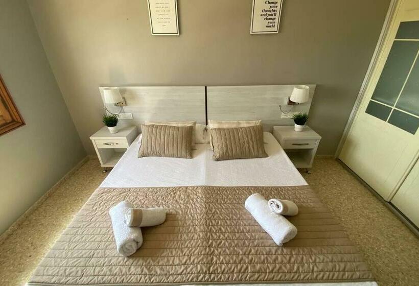 2 Apartments With Private Pool At Villa Diaz Aleman