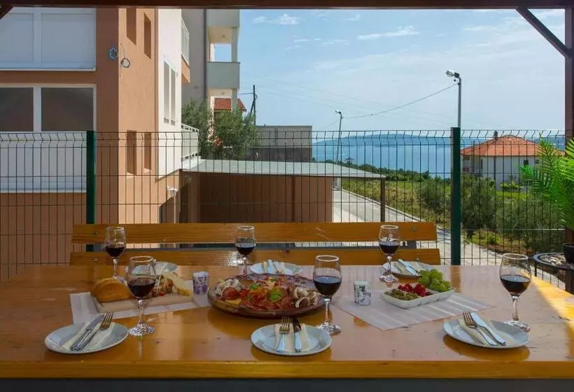 Villa Honey