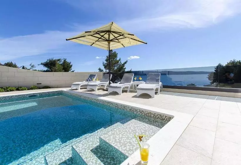 Villa Petra