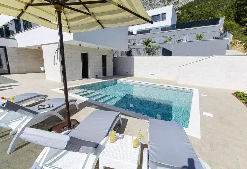 Villa Petra