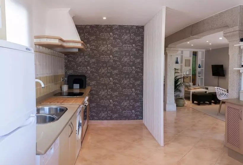 106917  Apartment In Vilanova De Arousa